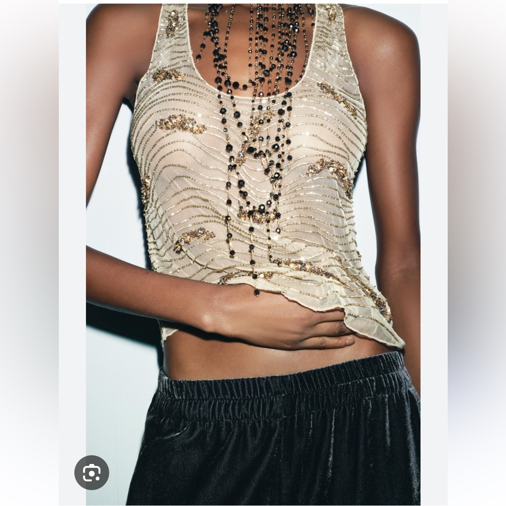 Elegant Gold and Black Beaded Necklace